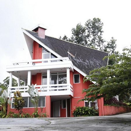Villa Alam Indah By Anrha Богор Экстерьер фото