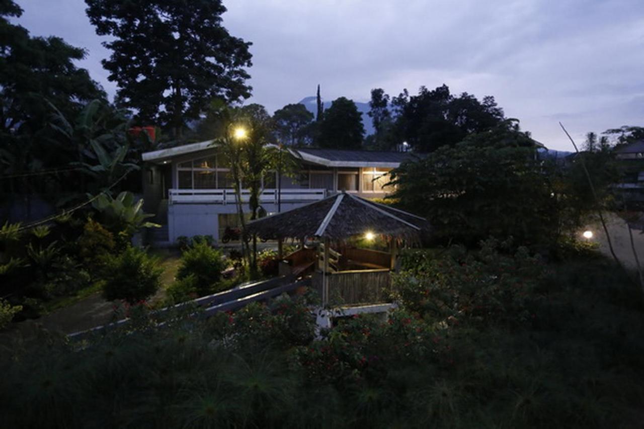 Villa Alam Indah By Anrha Богор Экстерьер фото